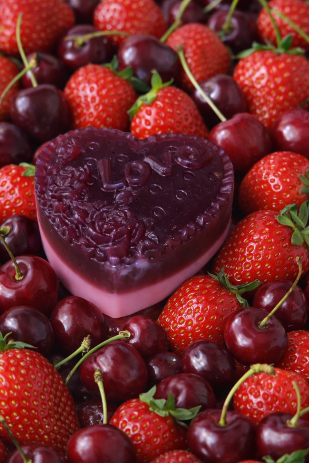 Jabón Artesanal de Cereza y Fresa - Aroma Dulce y Frutal