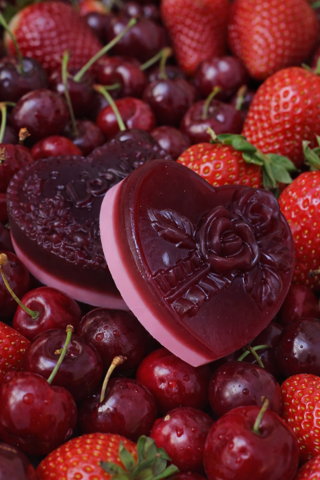 Jabón Artesanal de Cereza y Fresa - Aroma Dulce y Frutal